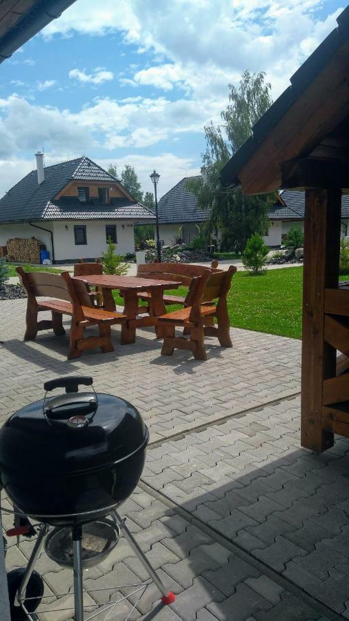 Mj Vila Stará Lesná Buitenkant foto